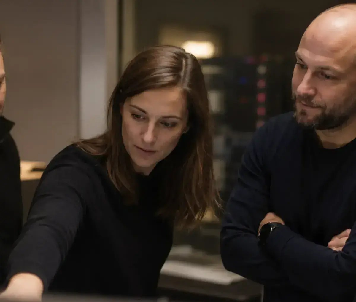 Vinnergi cybersäkerhetsexpert i kontrollrum